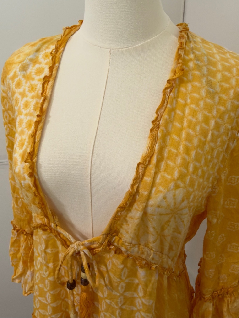 blue island Yellow and White Patterned Top - Picture 2 of 10